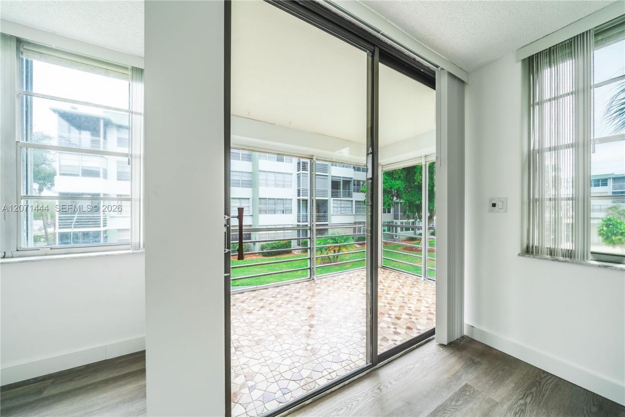 2781 Taft St, Unit 204, Hollywood, FL 33020 Photo