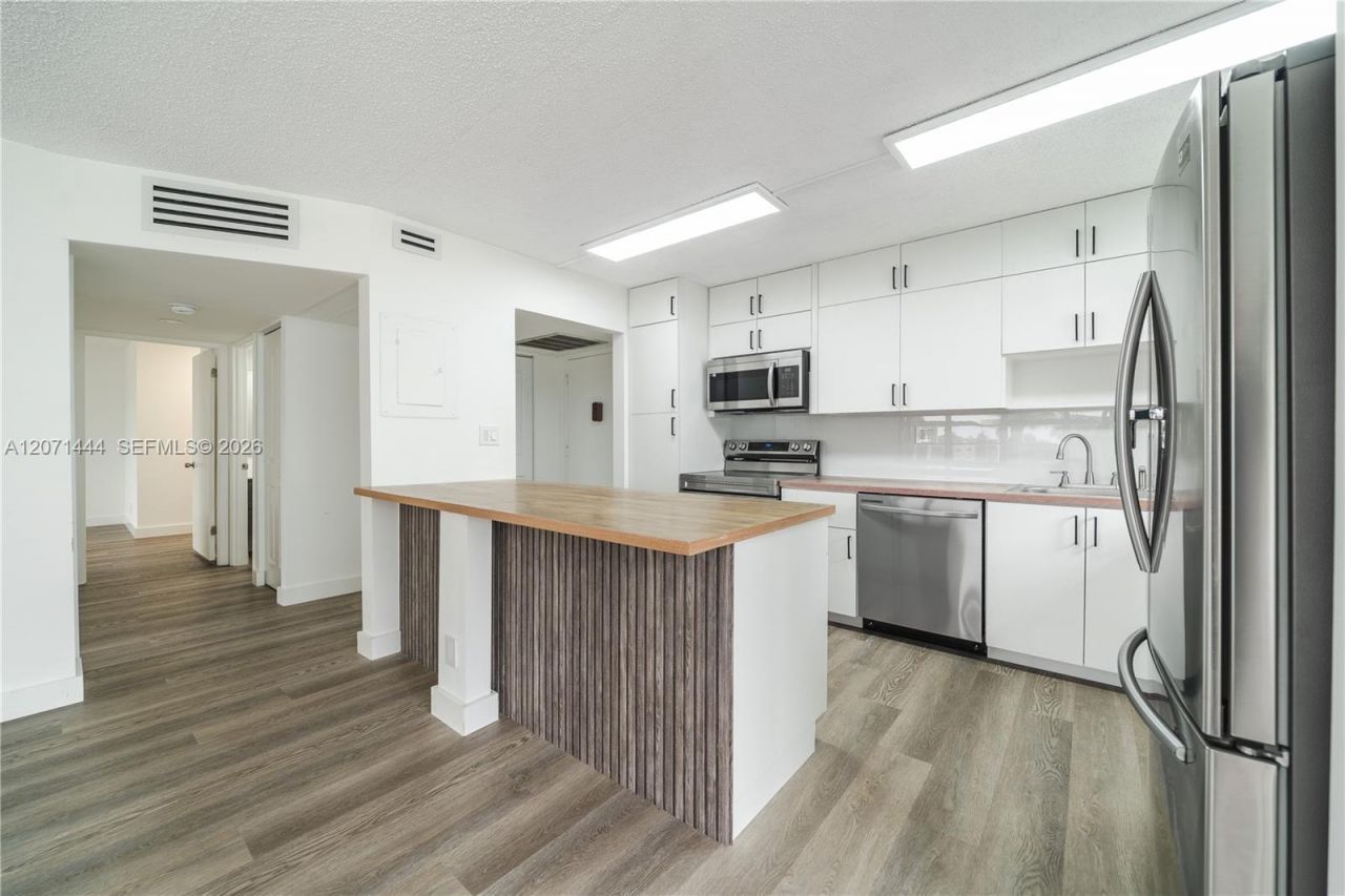 2781 Taft St, Unit 204, Hollywood, FL 33020 Photo