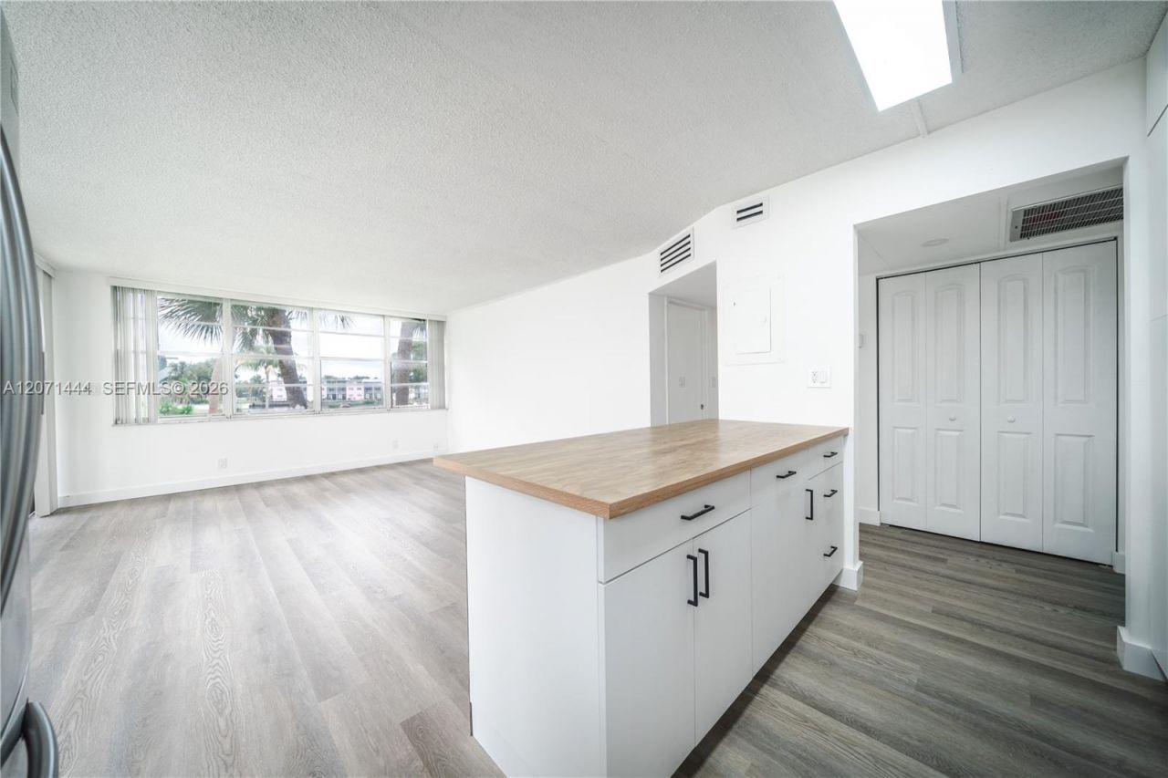 2781 Taft St, Unit 204, Hollywood, FL 33020 Photo