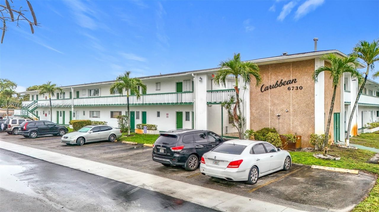 6730 Arbor Dr , Unit 202, Miramar, FL 33023 Photo