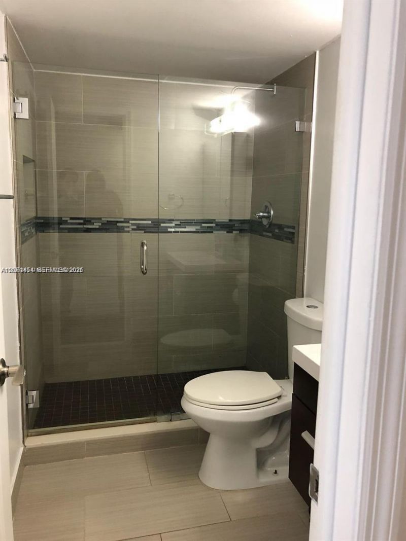 8670 NW 6th Ln , Unit 4-208, Miami, FL 33126 Photo