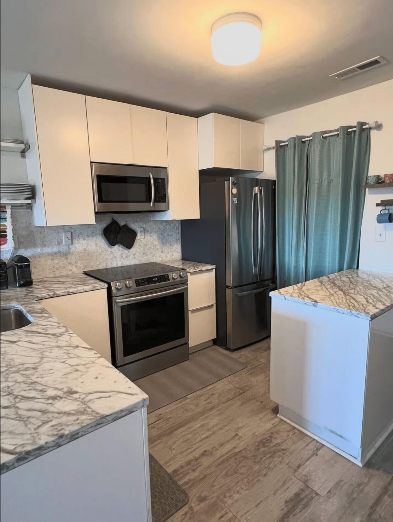 140 W Mariners Cay Drive Photo 5