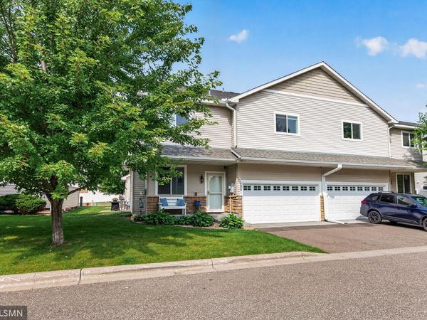 1289 County Road D Circle E, Unit A, Vadnais Heights, MN 55109