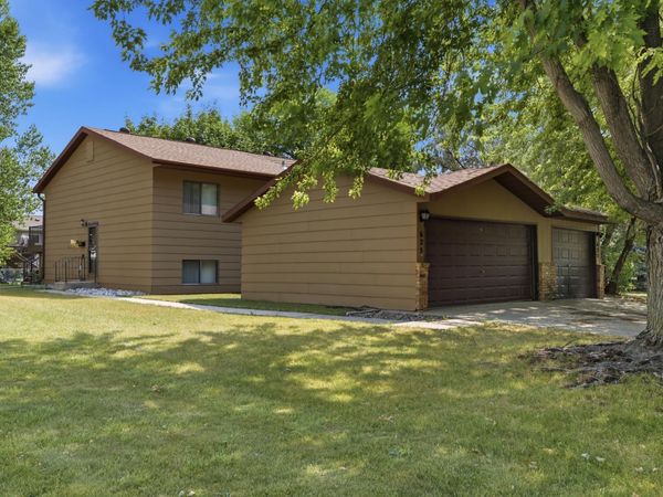 625 19th Street E, West Fargo, ND 58078