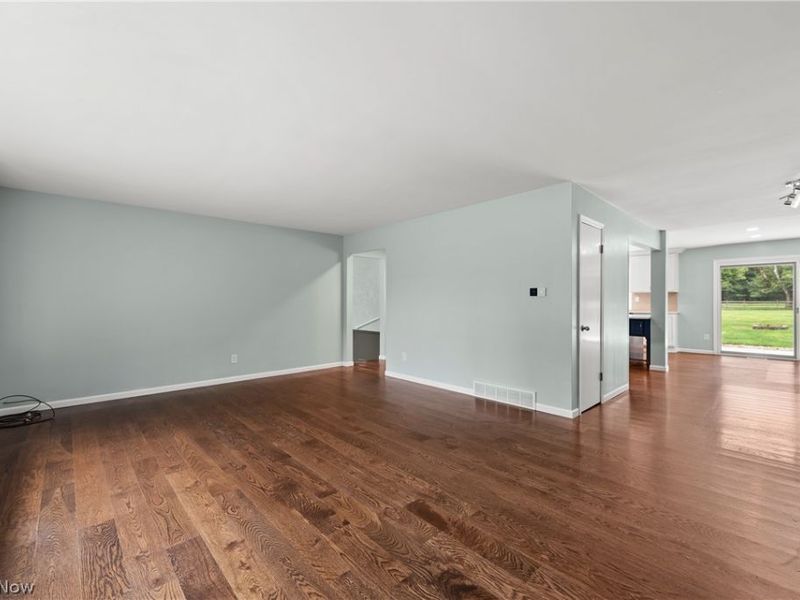 15038 Alexander Road, Walton Hills, OH 44146 Photo 21