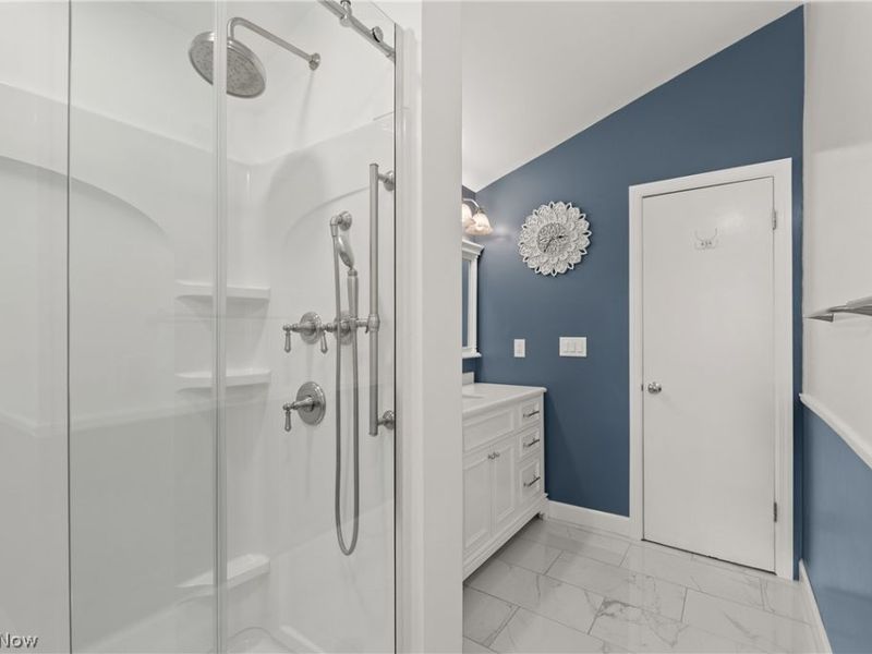 15038 Alexander Road, Walton Hills, OH 44146 Photo 41