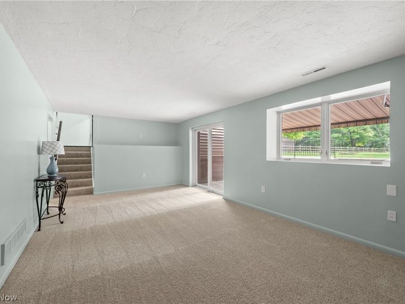 15038 Alexander Road, Walton Hills, OH 44146 Photo 42