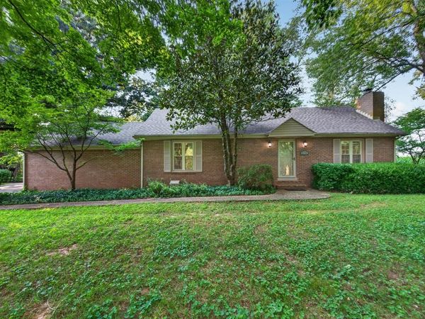 574 Cleveland Drive , Bowling Green, KY 42101