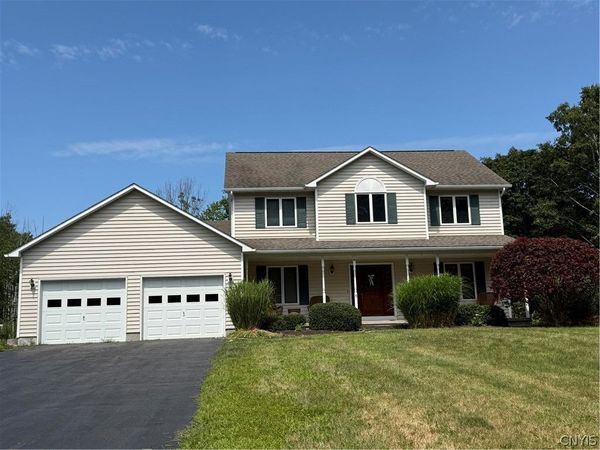 22 Chinook Street , Pulaski, NY 13142