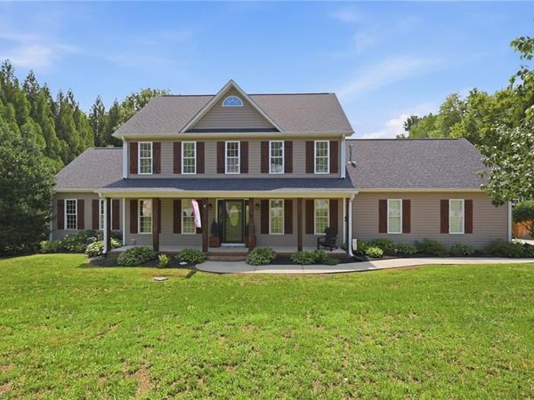 1116 Maple Ridge Drive, Burlington, NC 27217