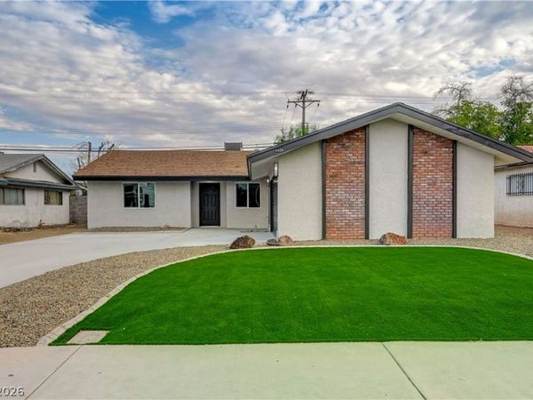 4409 Saint Andrews Circle, Las Vegas, NV 89107