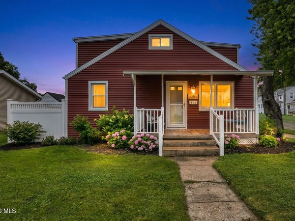 902 E 2nd Street , Port Clinton, OH 43452