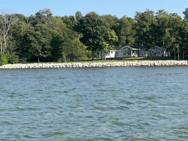 3100 Lakeshore DR, Sault Ste Marie, MI 49783