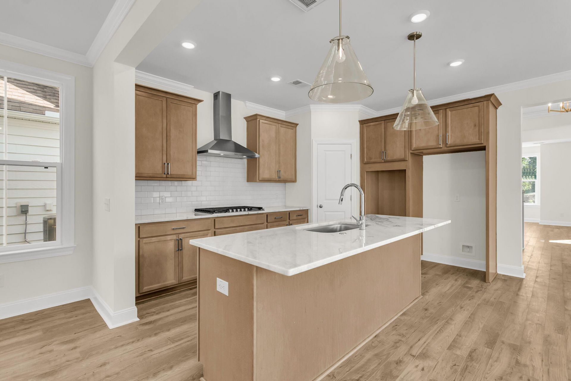 202 Cantona Drive Photo 10