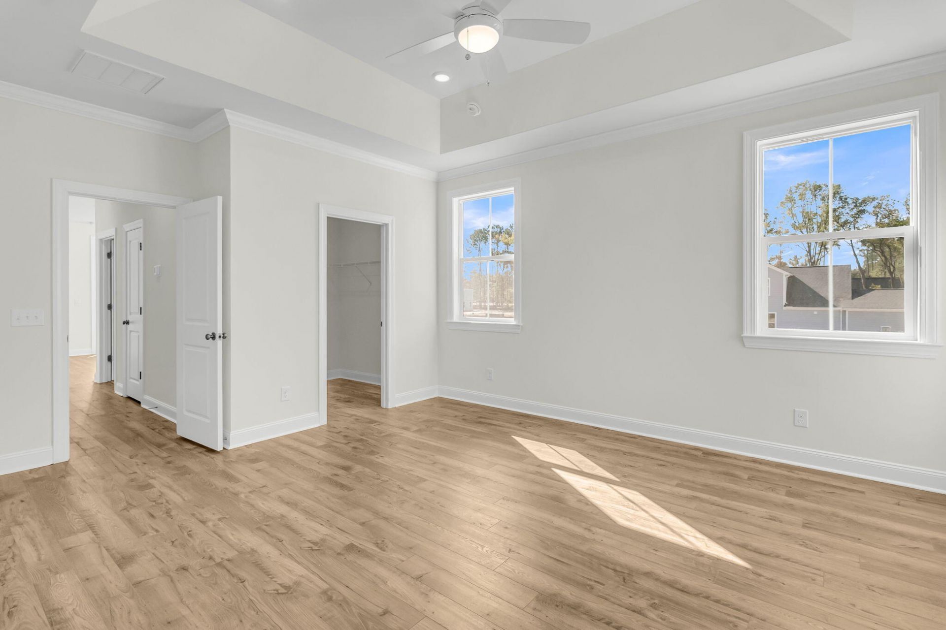 202 Cantona Drive Photo 24