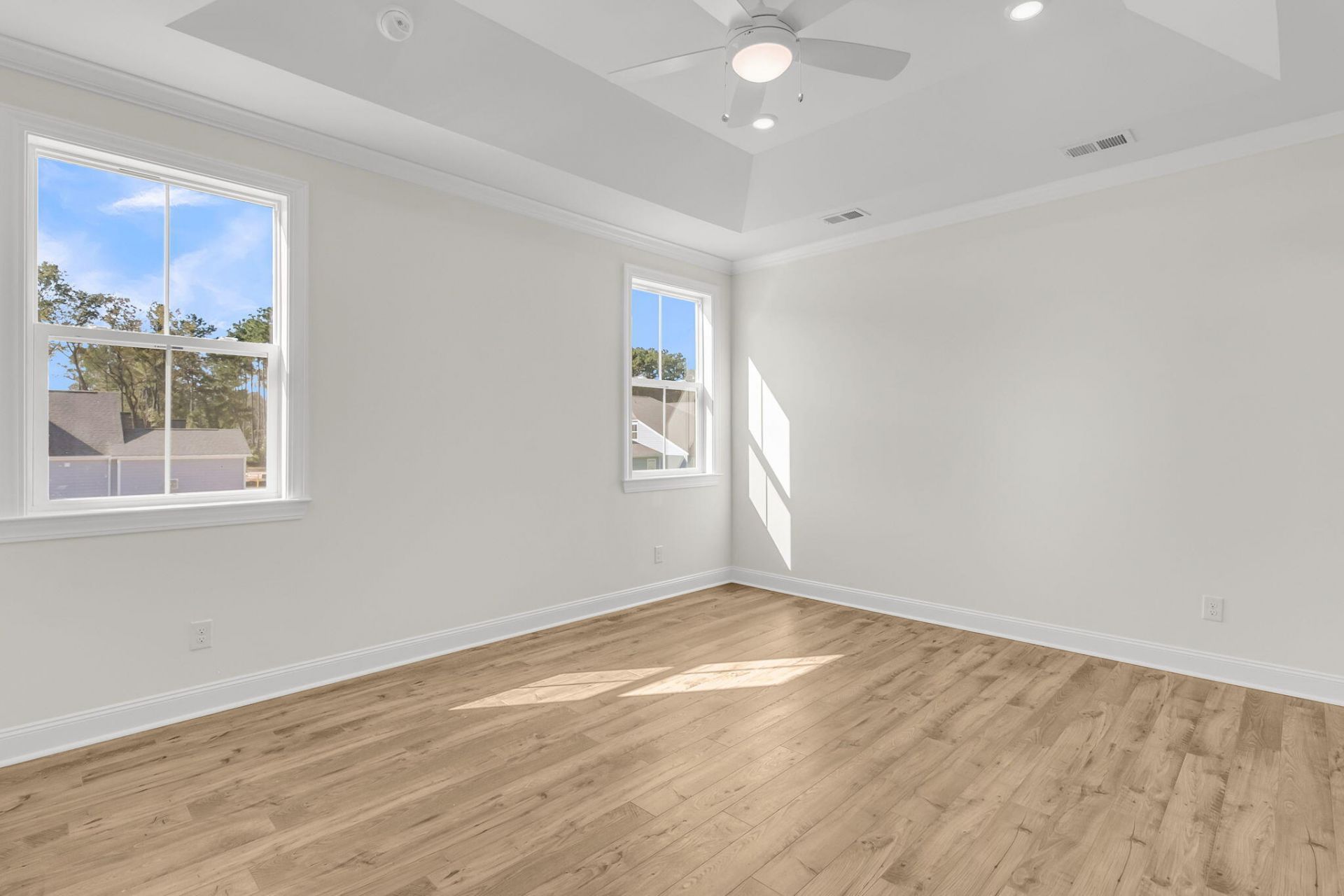 202 Cantona Drive Photo 25