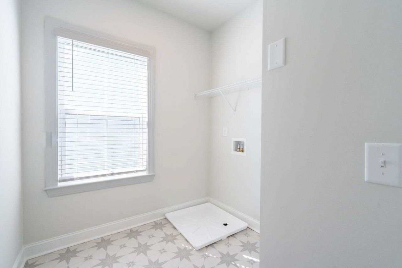 202 Cantona Drive Photo 26