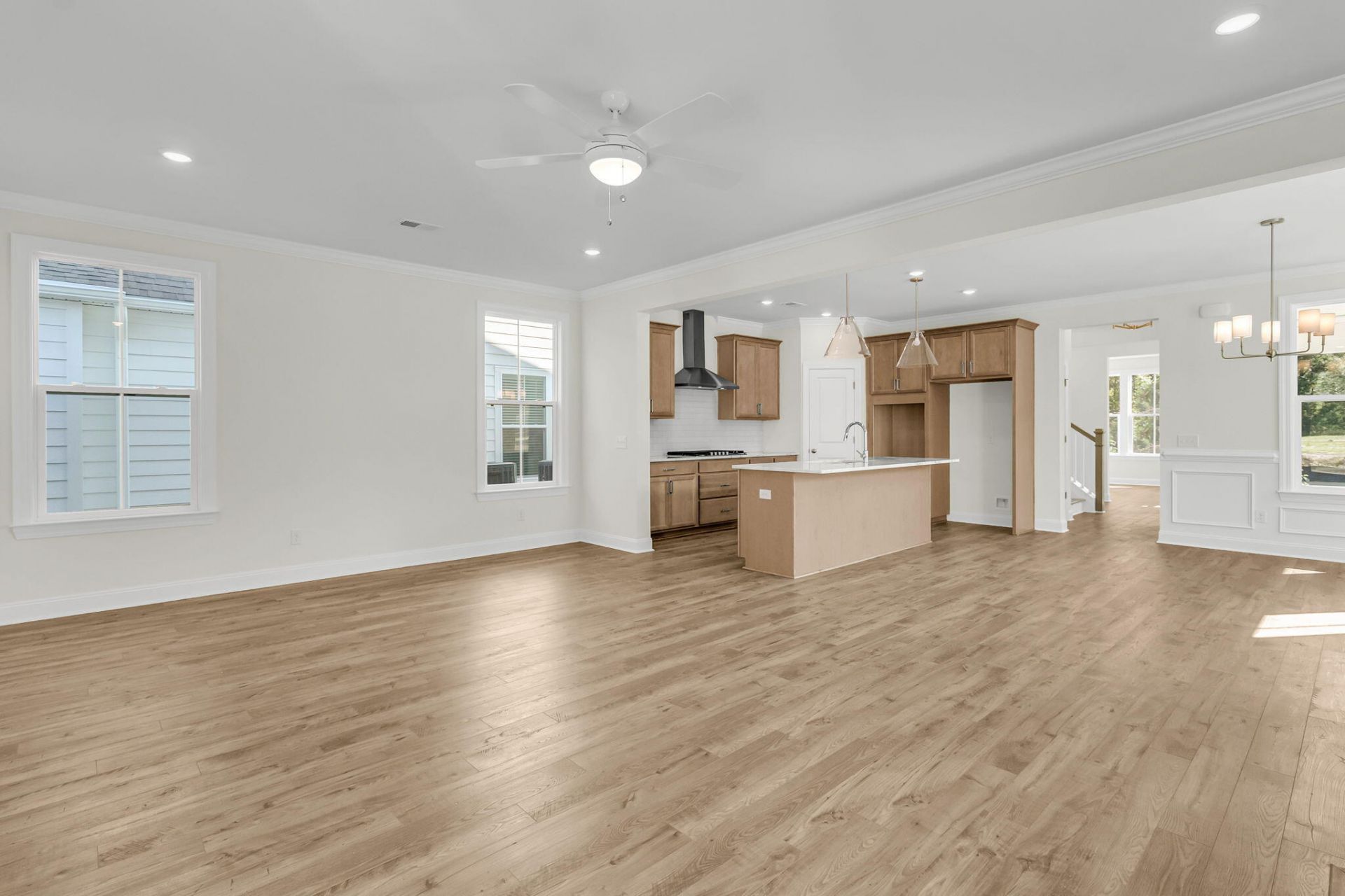 202 Cantona Drive Photo 7