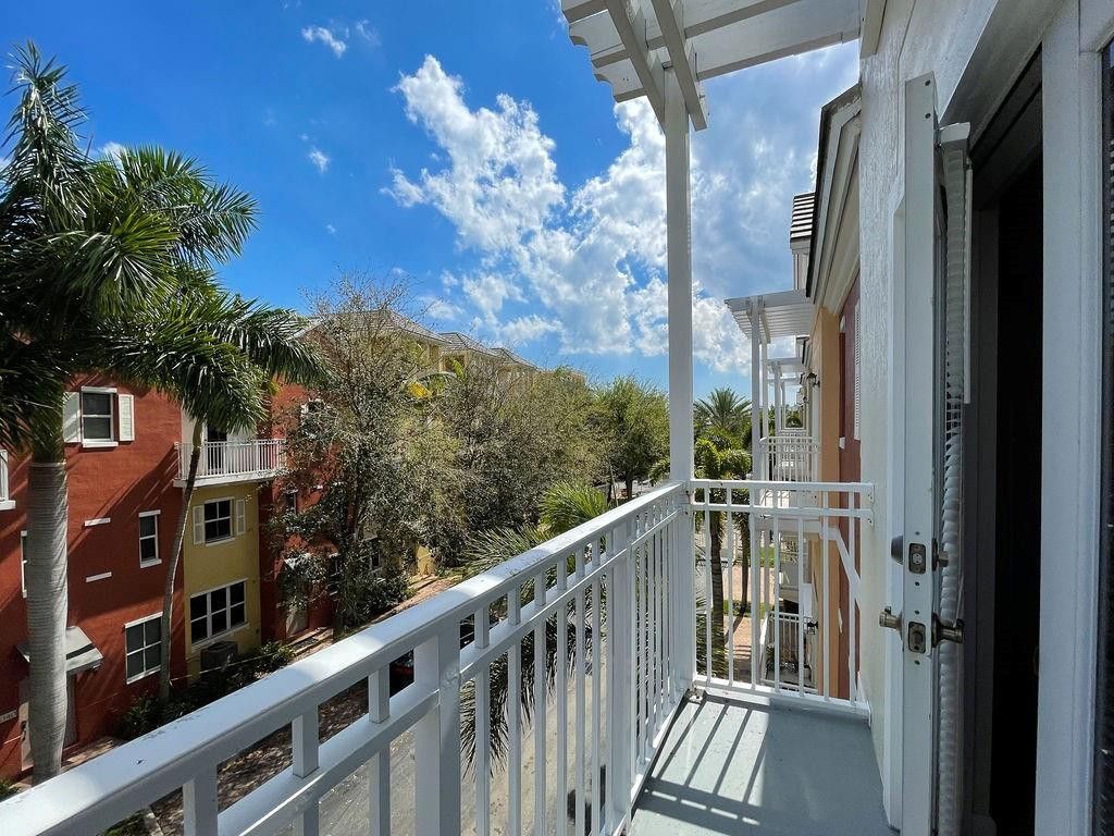 2377 Vintage Drive, Lighthouse Point, FL 33064 Photo