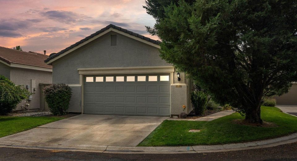 10465 Summershade Lane, Reno, NV 89521 Photo