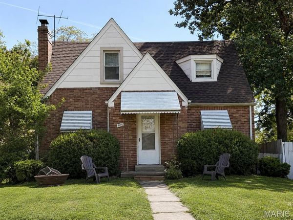 400 S Clark Avenue , Ferguson, MO 63135