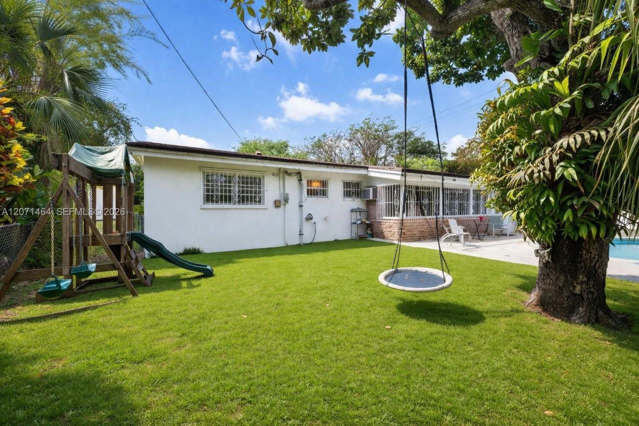 5775 SW 57th Ter, Miami, FL 33143 Photo
