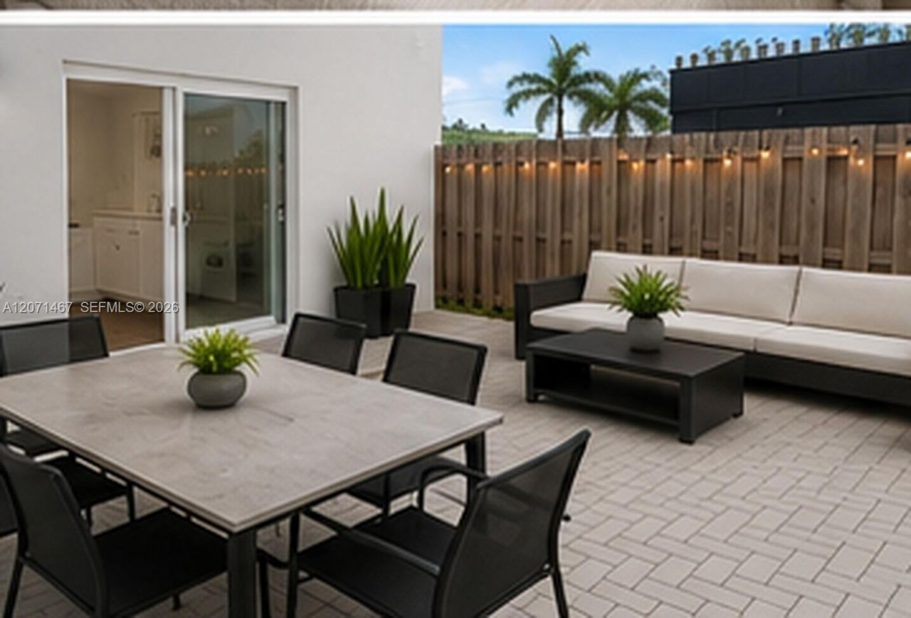 171 NW 158th St, Unit 11, Miami, FL 33169 Photo