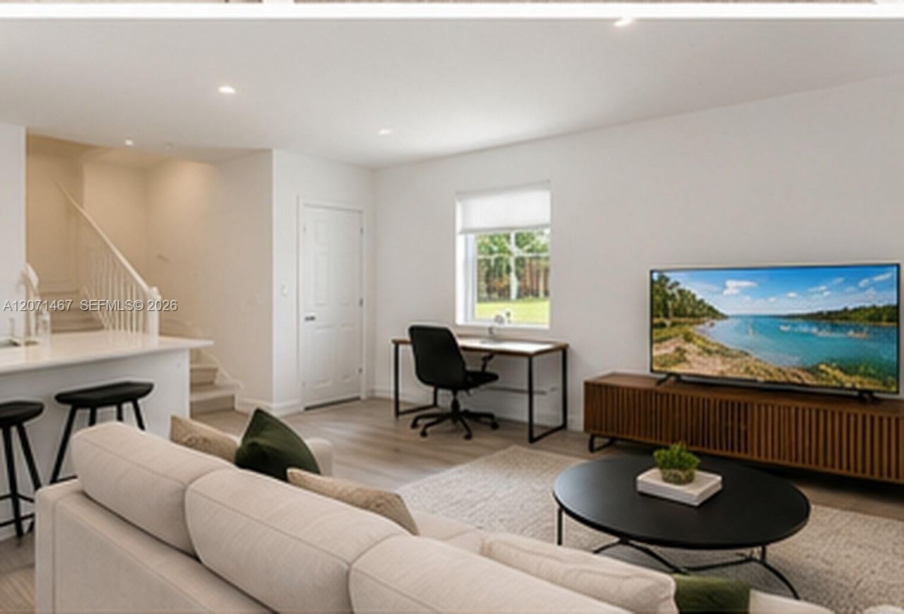 171 NW 158th St, Unit 11, Miami, FL 33169 Photo
