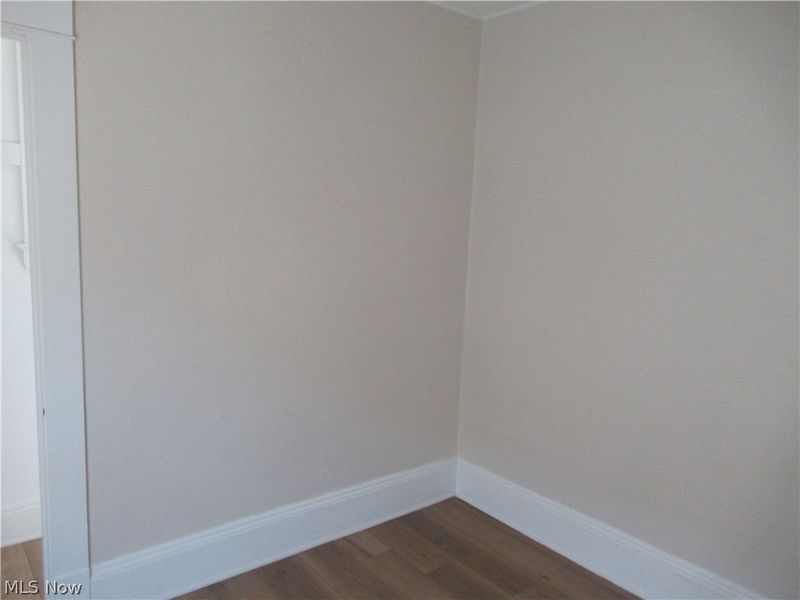 1518 Ridgewood Avenue, Unit Upstairs, Lakewood, OH 44107 Photo 11