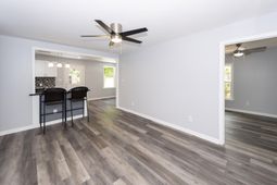 835 Prince John Drive photo 4