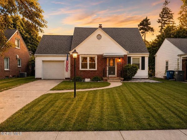 3220 Cheltenham Road , Toledo, OH 43606