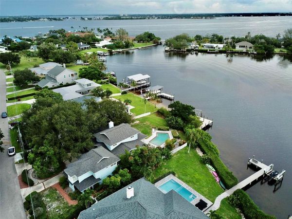 1211 61ST STREET NW, BRADENTON, FL 34209