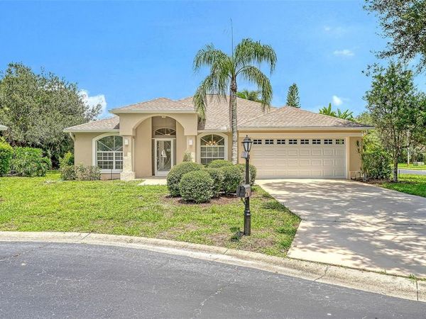 23 ARBOR OAKS DRIVE , SARASOTA, FL 34232