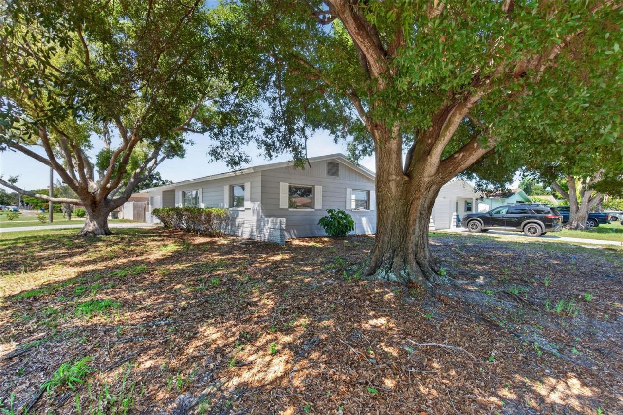 1901 57th Street N, Saint Petersburg, FL 33710 Photo