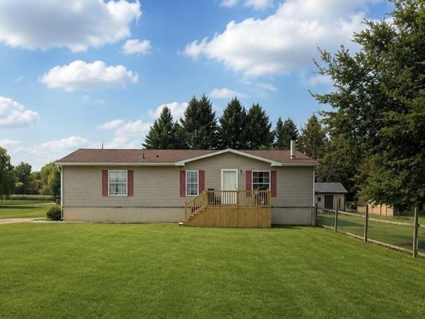 8271 Corrison Road, Grand Ledge, MI 48837