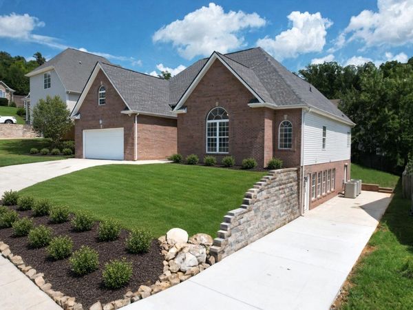 2266 Red Tail Lane, Chattanooga, TN 37421
