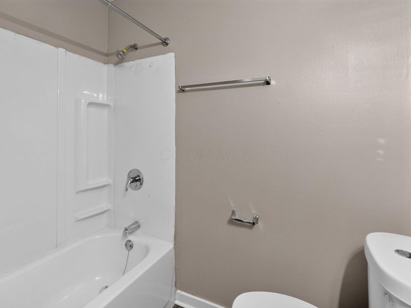 2929 Chatsworth Way , Reynoldsburg, OH 43068 Photo 17
