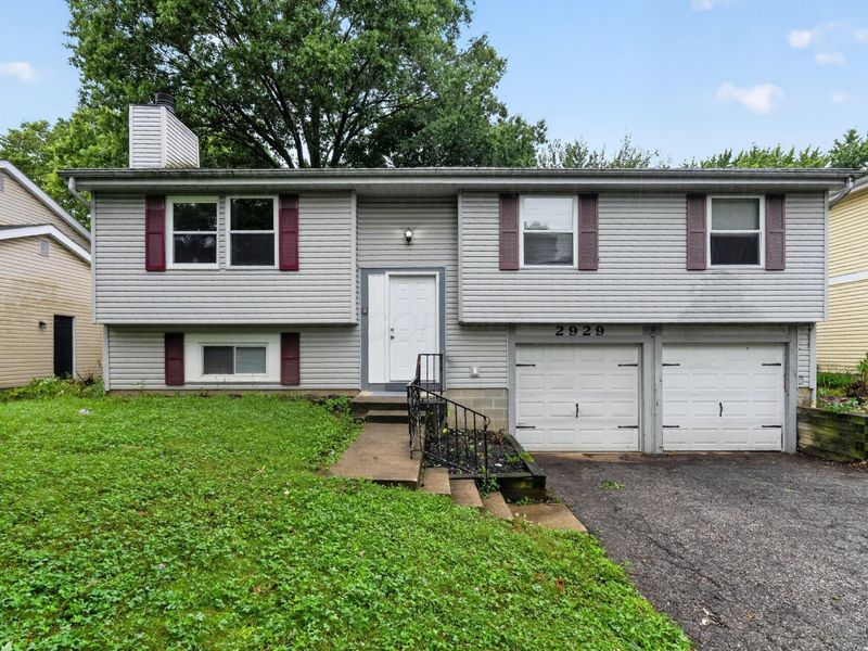 2929 Chatsworth Way , Reynoldsburg, OH 43068 Photo 2