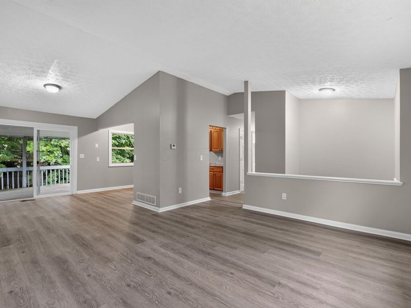 2929 Chatsworth Way , Reynoldsburg, OH 43068 Photo 5