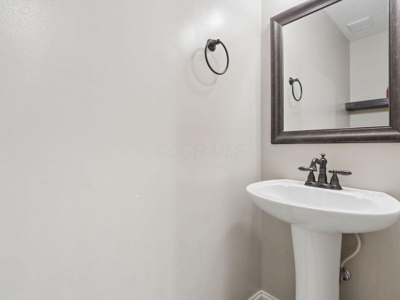 929 Carron Circle , Pickerington, OH 43147 Photo 32