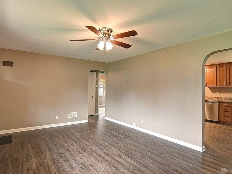 605 Wedgewood Avenue, Kettering, OH 45429 Photo 5