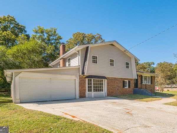 1798 Dogwood Court, Snellville, GA 30078