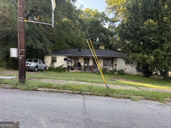 296 Clisby Place, Macon, GA 31204