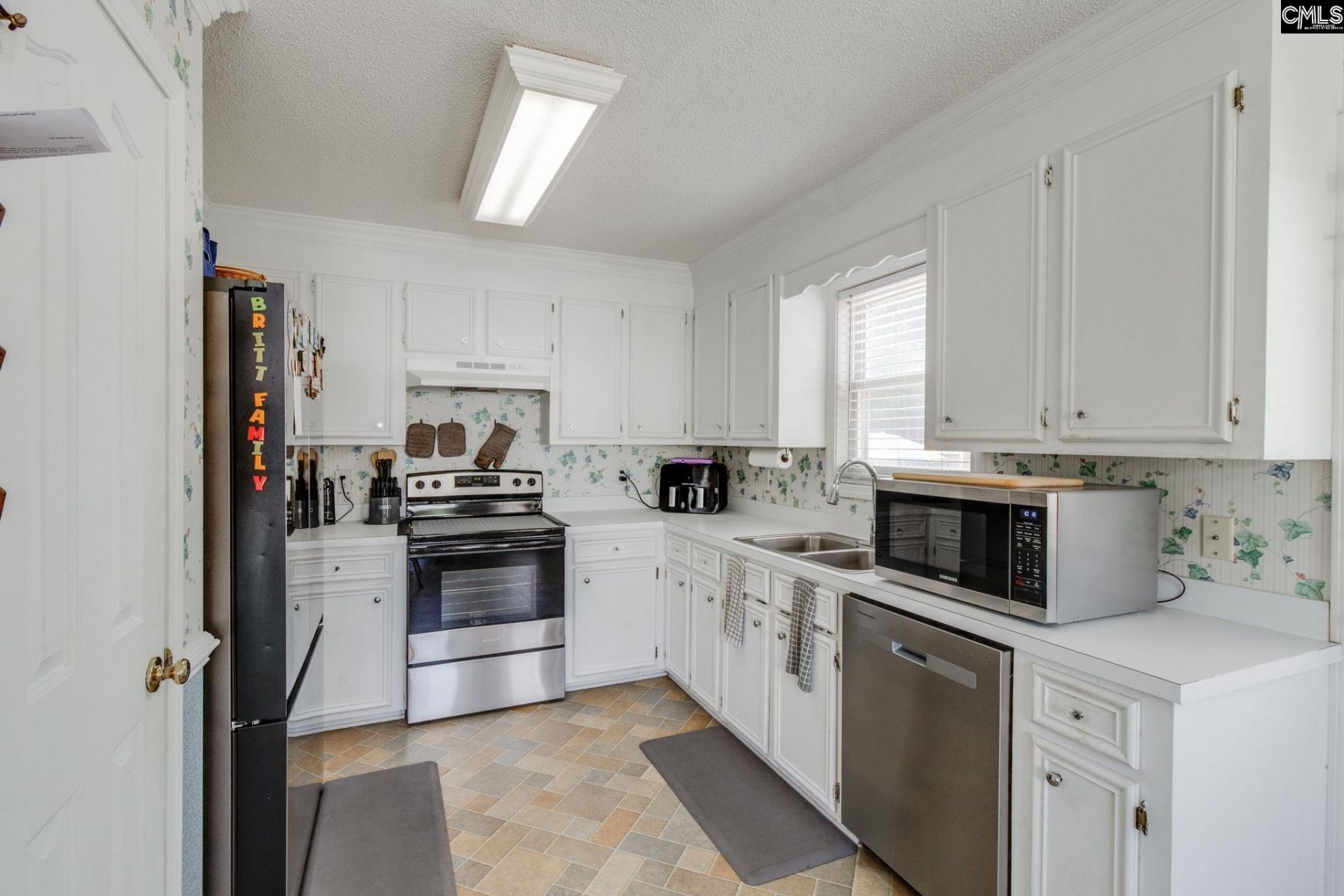 248 Mossborough Drive Photo 11