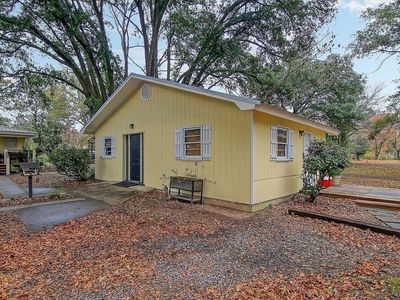 2001 Central Avenue, Summerville, SC 29483