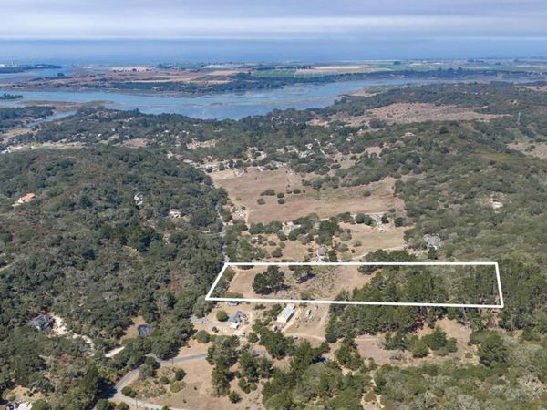 299 Hidden Valley Road, Royal Oaks, CA 95076