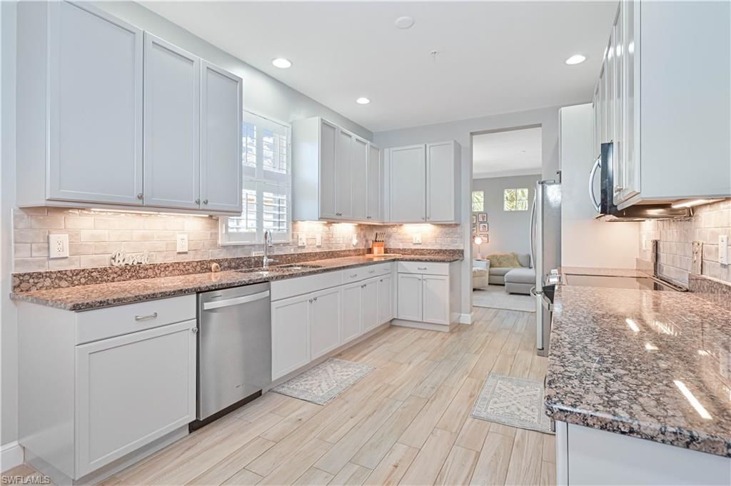 18900 Bay Woods Lake Dr, Unit 203, Fort Myers, FL 33908 Photo