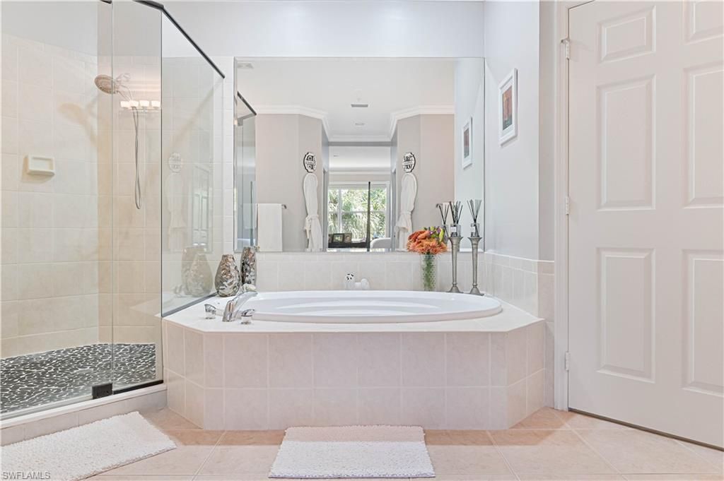 18900 Bay Woods Lake Dr, Unit 203, Fort Myers, FL 33908 Photo