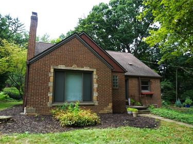 556 Royal Avenue, Akron, OH 44303