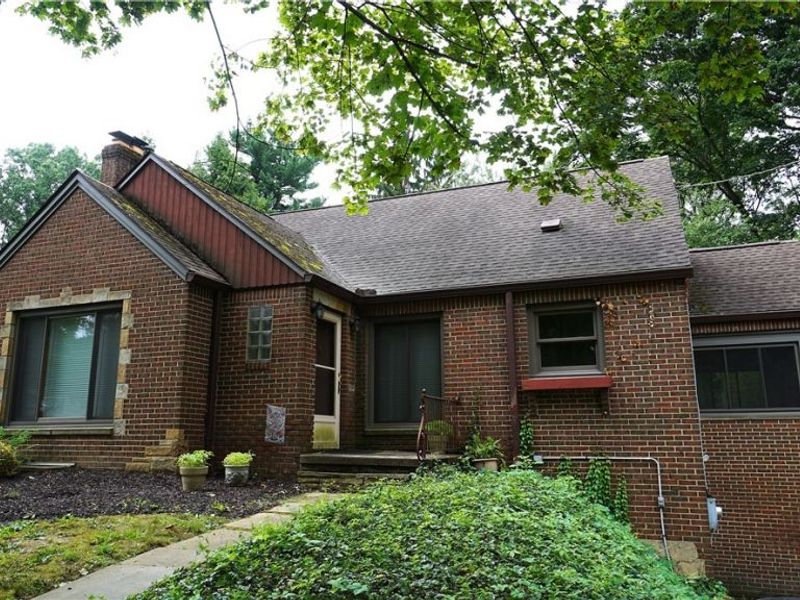 556 Royal Avenue, Akron, OH 44303 Photo 3
